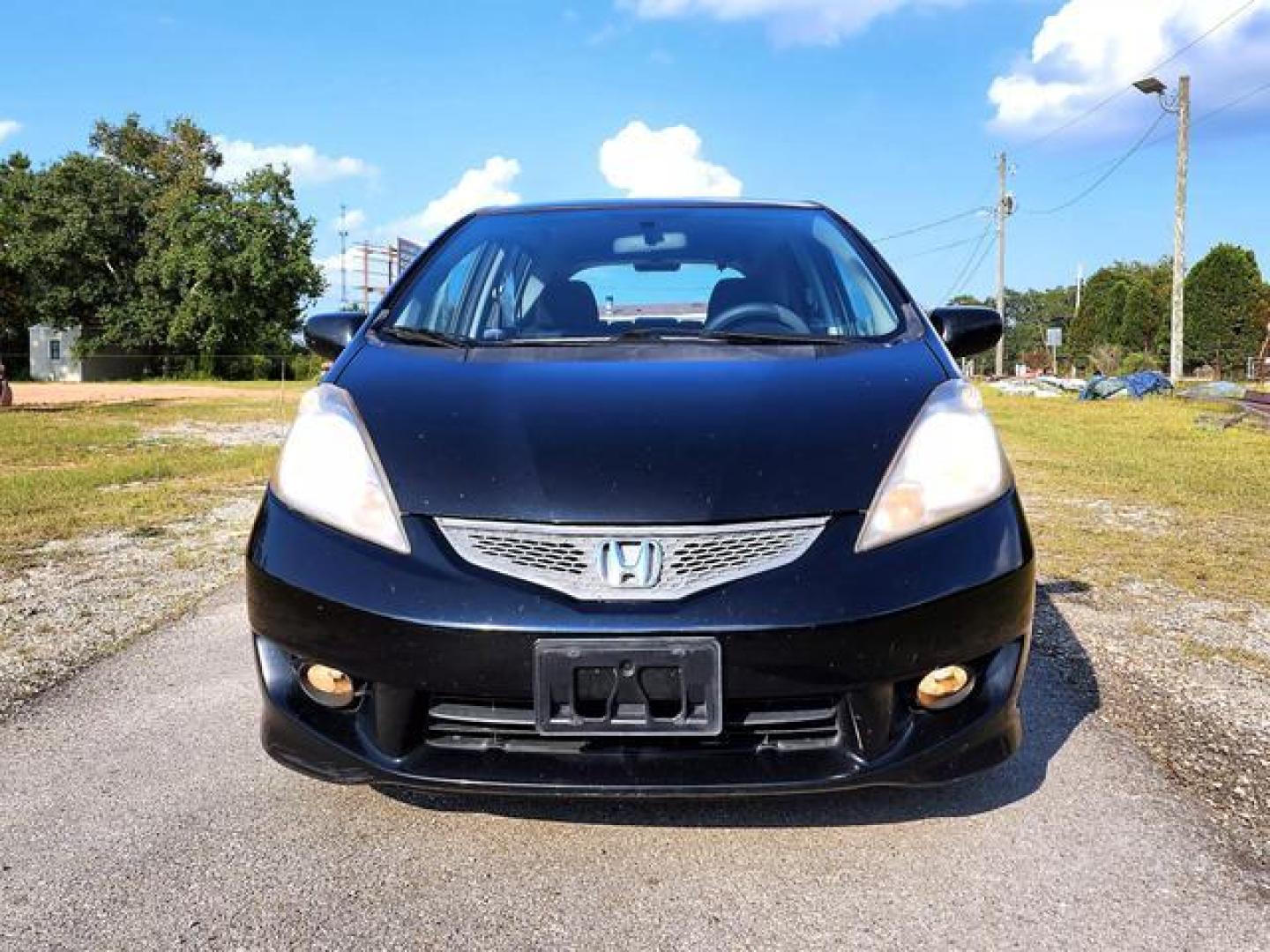 2010 Black /Gray Honda Fit Sport Hatchback 4D (JHMGE8H41AC) with an 1.5L L4 SOHC 16V engine, Automatic, 5-Spd w/Overdrive transmission, located at 18001 Kellogg Rd, Saucier, MS, 39574, (228) 832-1441, 139.421463, -76.641457 - '' E-Z FINANCING!! '' 2010 Honda Fit Sport Hatchback 4D ~ 2-Owners, 33 MPG, Great Value, CARFAX APPROVED, LOW DOWN PAYMENT, SKIP YOUR FIRST PAYMENT, IRON CLAD Warranty, AND MUCH MORE !!We have ALL TYPES OF FINANCING OPTIONS! This Books out for $5,570 - Buy it today for only $4,895 !! Easy easy appro - Photo#3