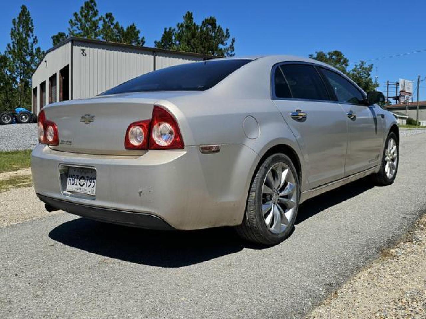 2009 Chevrolet Malibu LTZ Sedan 4D (1G1ZK57B79F) with an 2.4L L4 DOHC 16V engine, Auto, 6-Spd Overdrive and TAPshft transmission, located at 18001 Kellogg Rd, Saucier, MS, 39574, (228) 832-1441, 139.421463, -76.641457 - 2009 CHEVROLET MALIBU LTZ 4DR CARFAX REPORTS NO DAMAGE NO ACCIDENTS, EVEN SHOWS GREAT SERVICE HISTORY... THIS IS A SPECIAL CASH BLOW OUT FOR $2,900 AND WON'T LAST LONG CALL 228-832-1441 OFFICE 985-272-6940 TEXT CELL - Photo#7