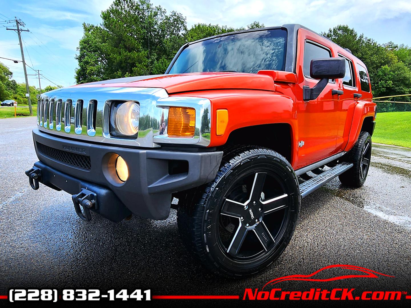 2008 Red Hummer H3 Base (5GTEN13E188) with an 3.7L L5 DOHC 20V engine, AUTOMATIC transmission, located at 18001 Kellogg Rd, Saucier, MS, 39574, (228) 832-1441, 39.421459, -76.641457 - Photo#11