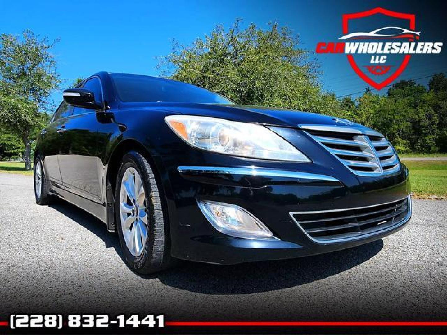 2013 Hyundai Genesis 3.8 Sedan 4D (KMHGC4DD1DU) with an 3.8L V6 DOHC 24V engine, Auto, 8-Spd w/Shfttrnc transmission, located at 18001 Kellogg Rd, Saucier, MS, 39574, (228) 832-1441, 139.421463, -76.641457 - Photo#1