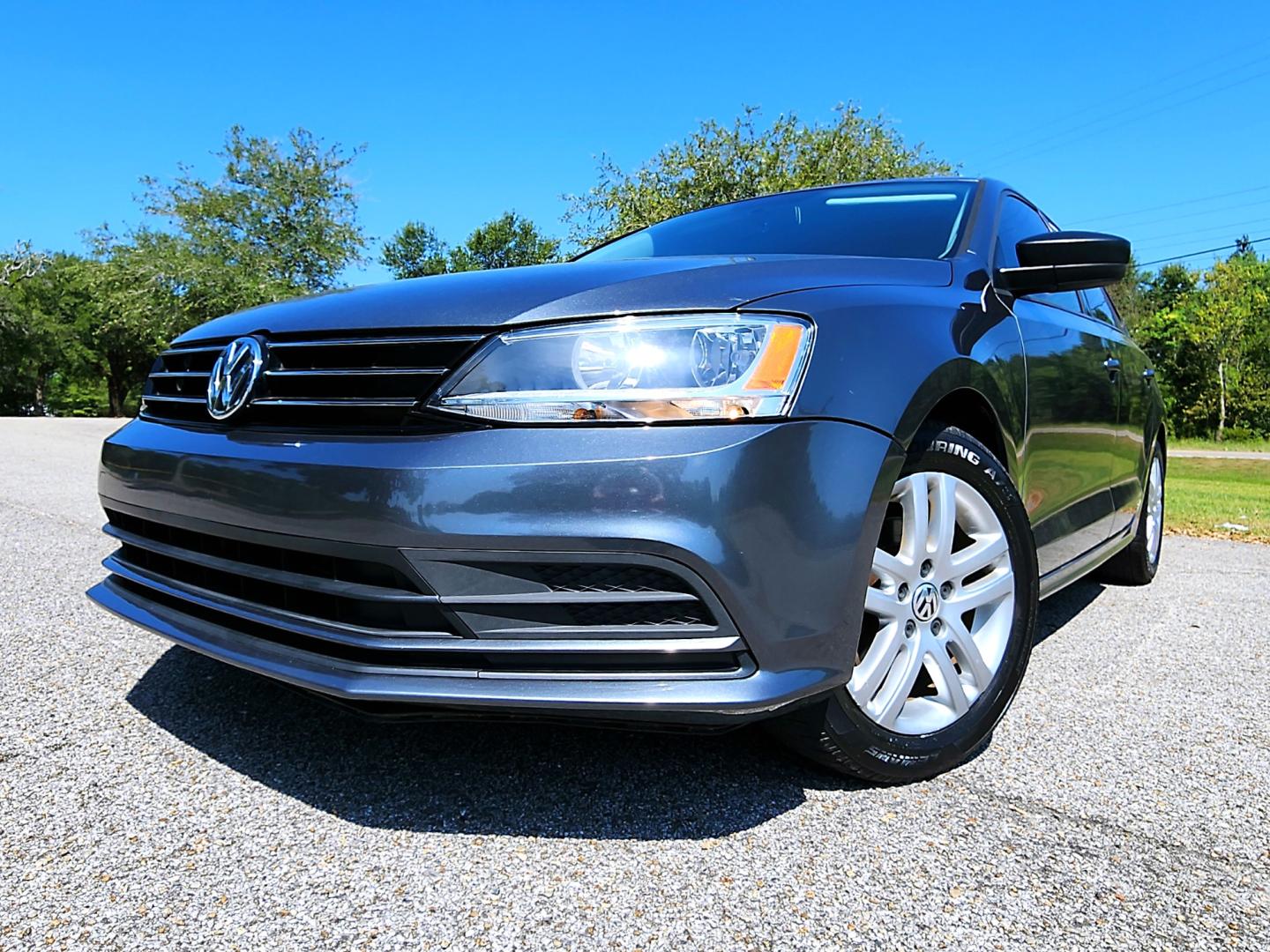 2015 Grey Volkswagen Jetta S (3VW2K7AJ0FM) with an 2.0L L4 DOHC 20V engine, Automatic transmission, located at 18001 Kellogg Rd, Saucier, MS, 39574, (228) 832-1441, 39.421459, -76.641457 - Photo#16