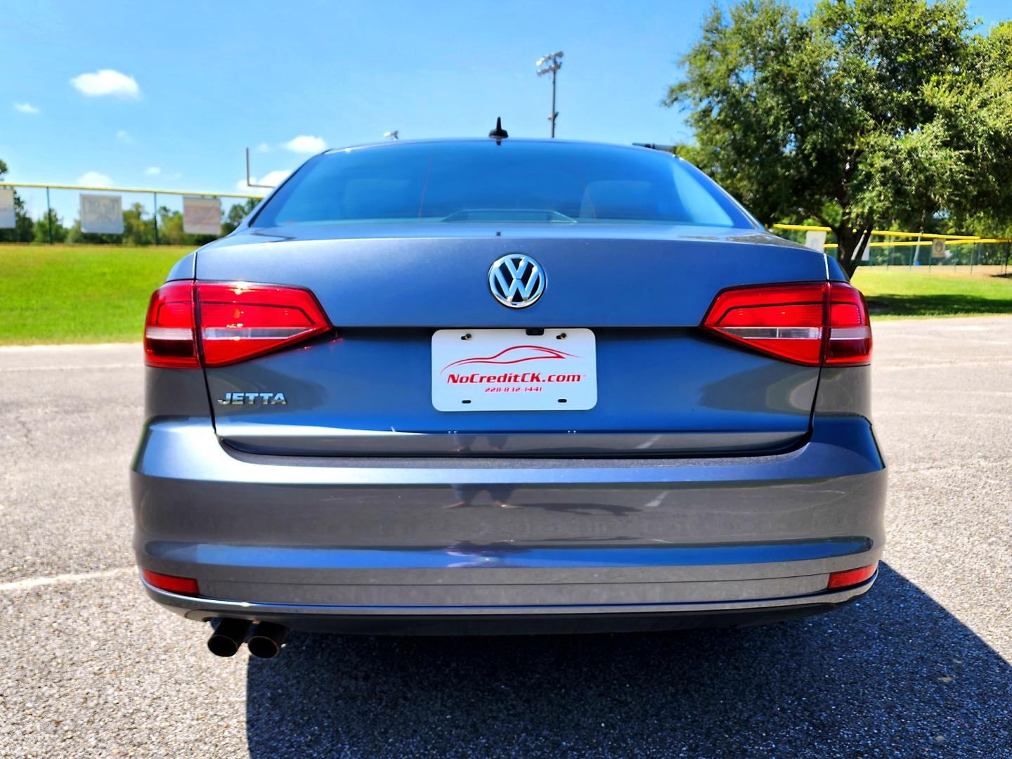 2015 Grey Volkswagen Jetta S (3VW2K7AJ0FM) with an 2.0L L4 DOHC 20V engine, Automatic transmission, located at 18001 Kellogg Rd, Saucier, MS, 39574, (228) 832-1441, 39.421459, -76.641457 - Photo#5