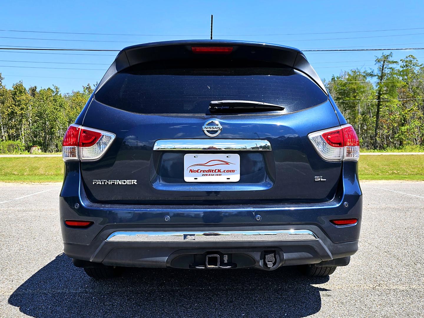 2014 Blue Nissan Pathfinder S 2WD (5N1AR2MN3EC) with an 3.5L V6 DOHC 24V engine, Continuously Variable Transmission transmission, located at 18001 Kellogg Rd, Saucier, MS, 39574, (228) 832-1441, 39.421459, -76.641457 - 1-OWNER !! 2014 NISSAN PATHFINDER SL – It's A CARFAX 1-OWNER Vehicle! – It's A CARFAX Well-Maintained Vehicle! – NISSAN Strong! - V6! 3.5L DOHC 24V – Runs GREAT - Just Serviced! – AUTOMATIC Transmission – Ice COLD A/C with Rear Controls – DUAL - Photo#7