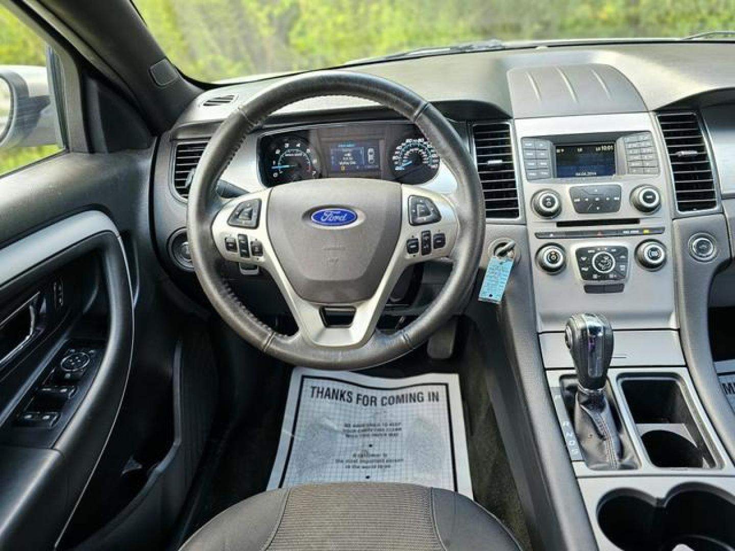 2018 Silver /Gray Ford Taurus SEL Sedan 4D (1FAHP2E85JG) with an 3.5L V6 DOHC 24V engine, Automatic, 6-Spd w/SelectShift transmission, located at 18001 Kellogg Rd, Saucier, MS, 39574, (228) 832-1441, 139.421463, -76.641457 - Photo#12