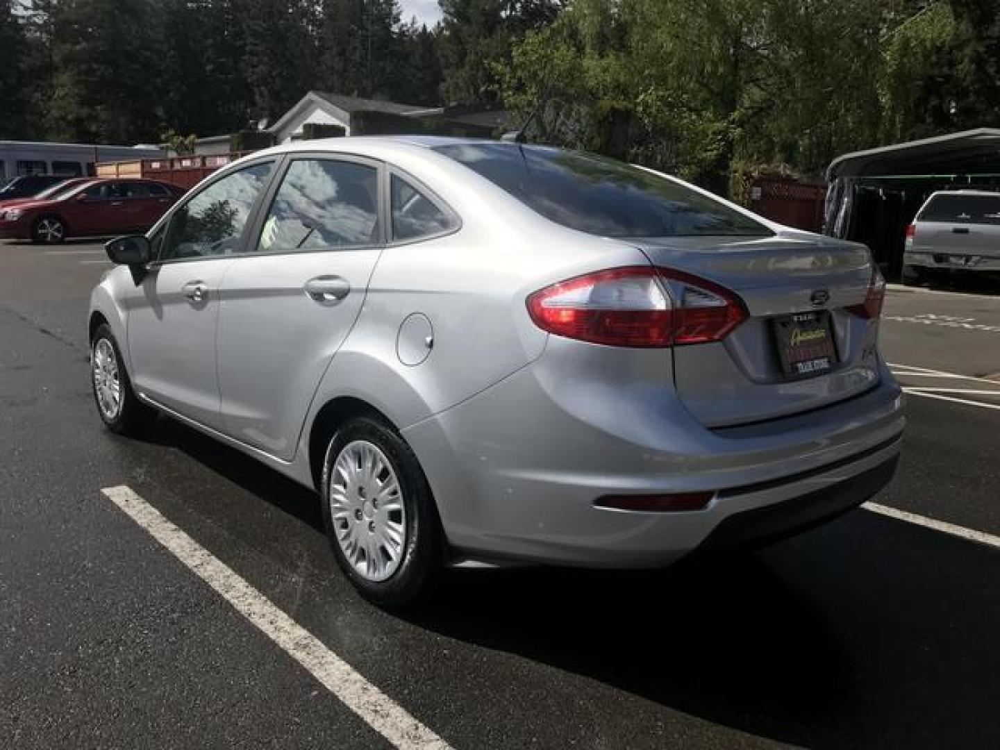 2018 Silver /Black Ford Fiesta S Sedan 4D (3FADP4AJ5JM) , Auto, 6-Spd SelectShift transmission, located at 18001 Kellogg Rd, Saucier, MS, 39574, (228) 832-1441, 39.421459, -76.641457 - **Dealer Statement: The Trade Store offers the nicest previously owned inventory you'll find of cars, vans, trucks and more. We offer many banks, credit unions and special financing options to fit your needs regardless of your credit, as well as sourcing of specific vehicles for qualified custom - Photo#2