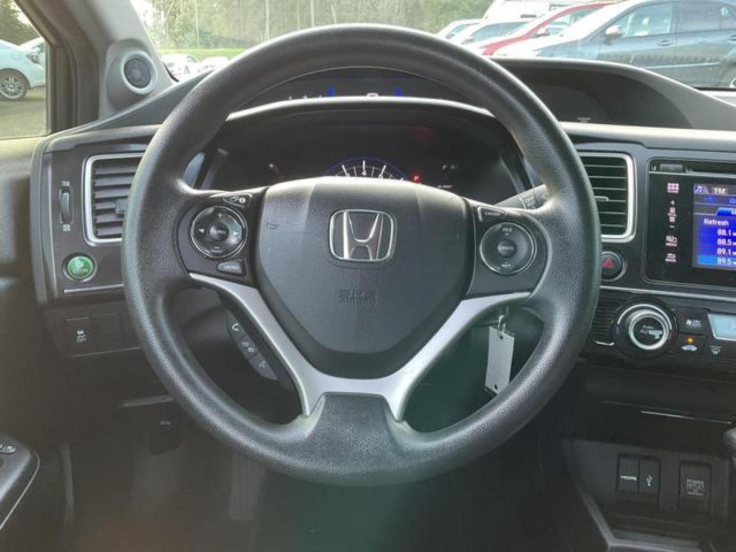 2015 Gray /Black Honda Civic SE Sedan 4D (19XFB2F74FE) , Automatic, CVT transmission, located at 18001 Kellogg Rd, Saucier, MS, 39574, (228) 832-1441, 39.421459, -76.641457 - **Dealer Statement: The Trade Store offers the nicest previously owned inventory you'll find of cars, vans, trucks and more. We offer many banks, credit unions and special financing options to fit your needs regardless of your credit, as well as sourcing of specific vehicles for qualified custom - Photo#13