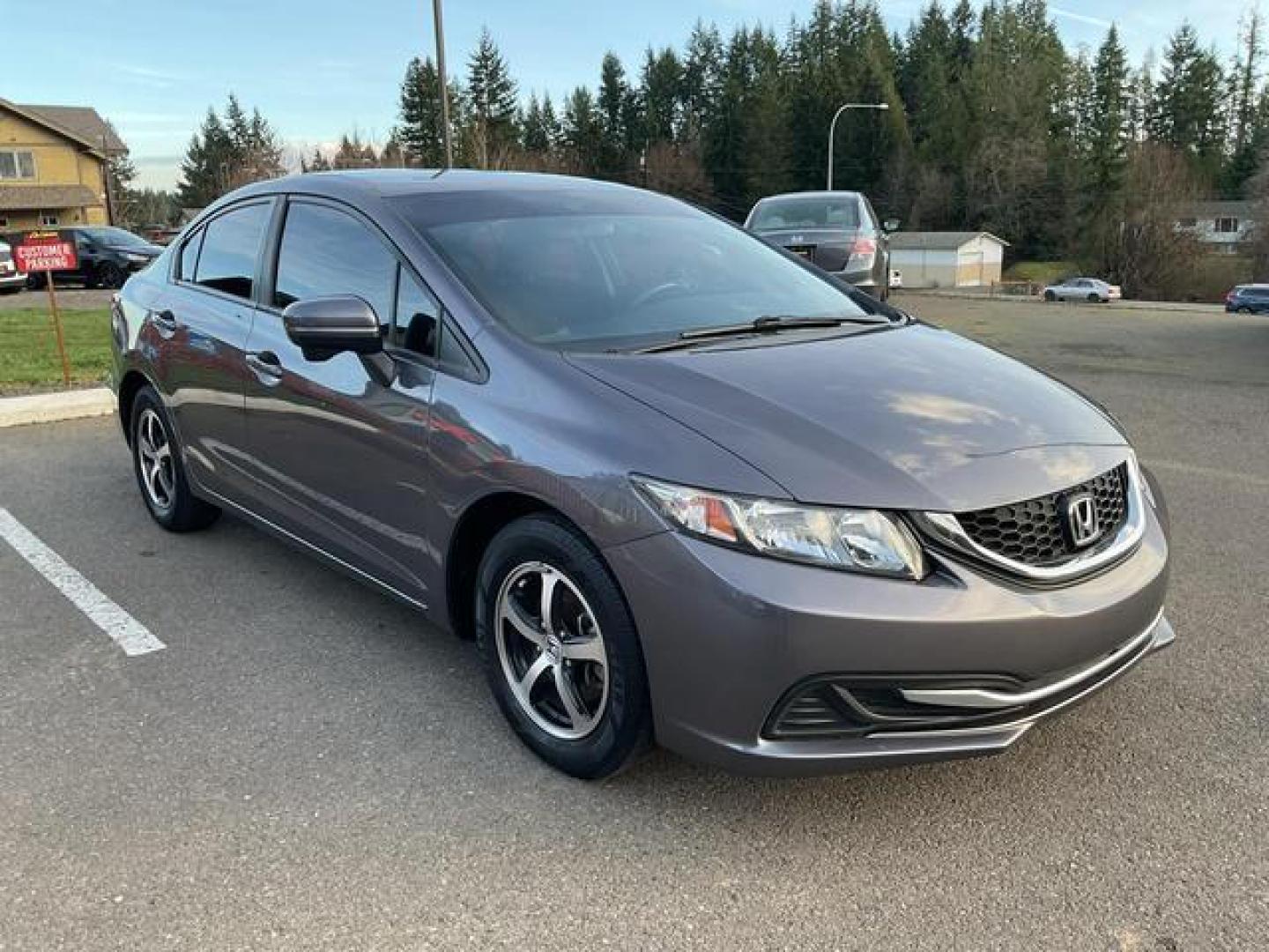 2015 Gray /Black Honda Civic SE Sedan 4D (19XFB2F74FE) , Automatic, CVT transmission, located at 18001 Kellogg Rd, Saucier, MS, 39574, (228) 832-1441, 39.421459, -76.641457 - **Dealer Statement: The Trade Store offers the nicest previously owned inventory you'll find of cars, vans, trucks and more. We offer many banks, credit unions and special financing options to fit your needs regardless of your credit, as well as sourcing of specific vehicles for qualified custom - Photo#6