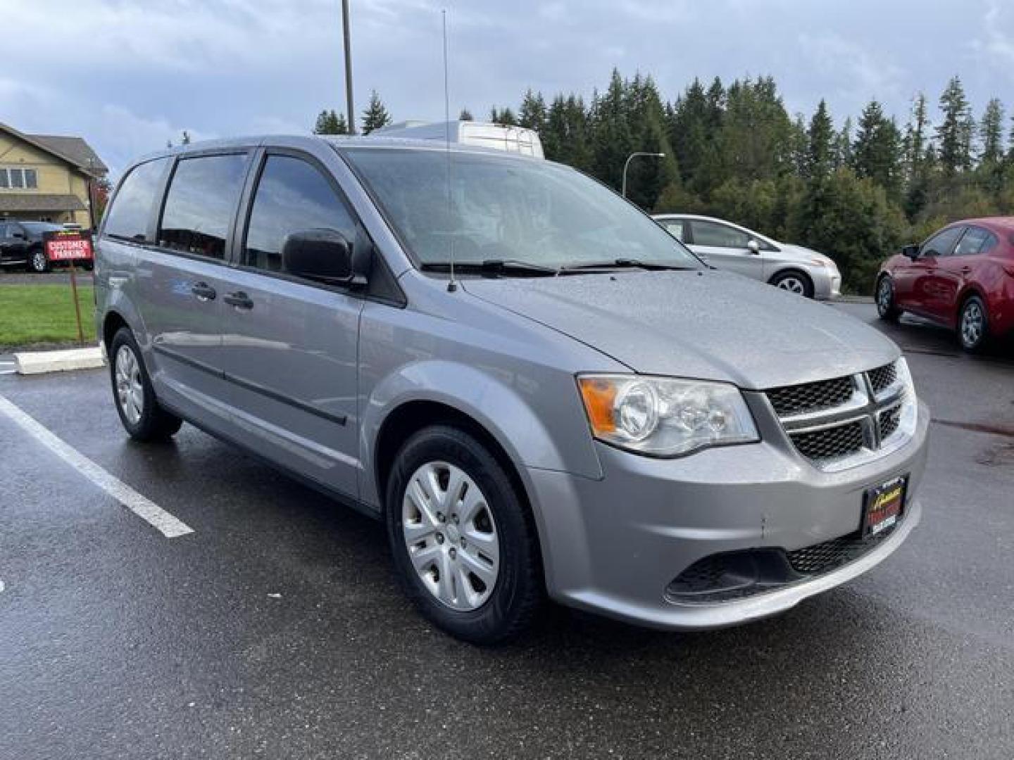 2013 Silver /Black Dodge Grand Caravan Passenger AVP Minivan 4D (2C4RDGBG8DR) , Automatic, 6-Spd transmission, located at 18001 Kellogg Rd, Saucier, MS, 39574, (228) 832-1441, 39.421459, -76.641457 - Photo#6