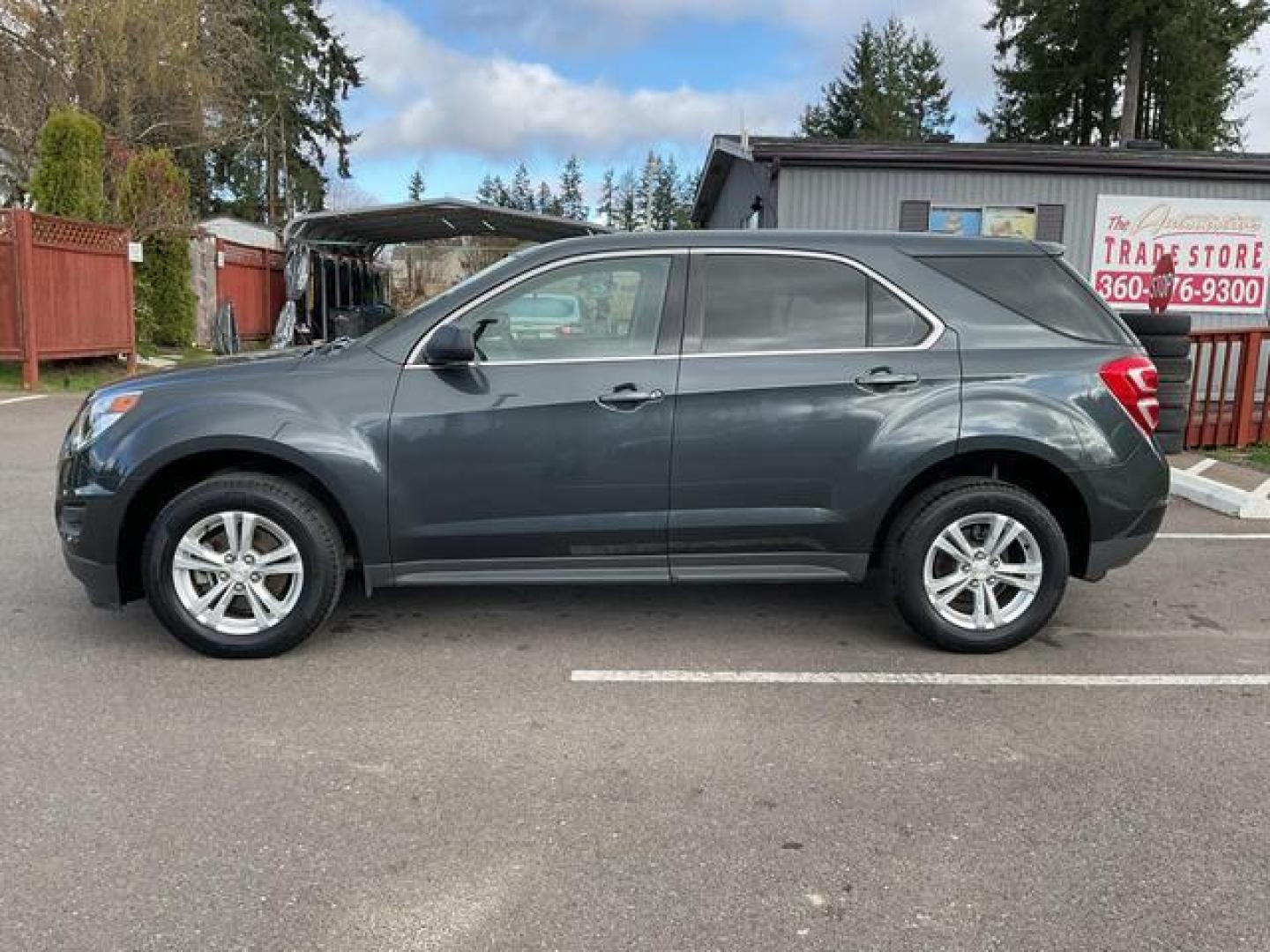 2017 Gray /Black Chevrolet Equinox LS Sport Utility 4D (2GNALBEK5H1) , Auto, 6-Spd w/OD transmission, located at 18001 Kellogg Rd, Saucier, MS, 39574, (228) 832-1441, 39.421459, -76.641457 - Photo#1