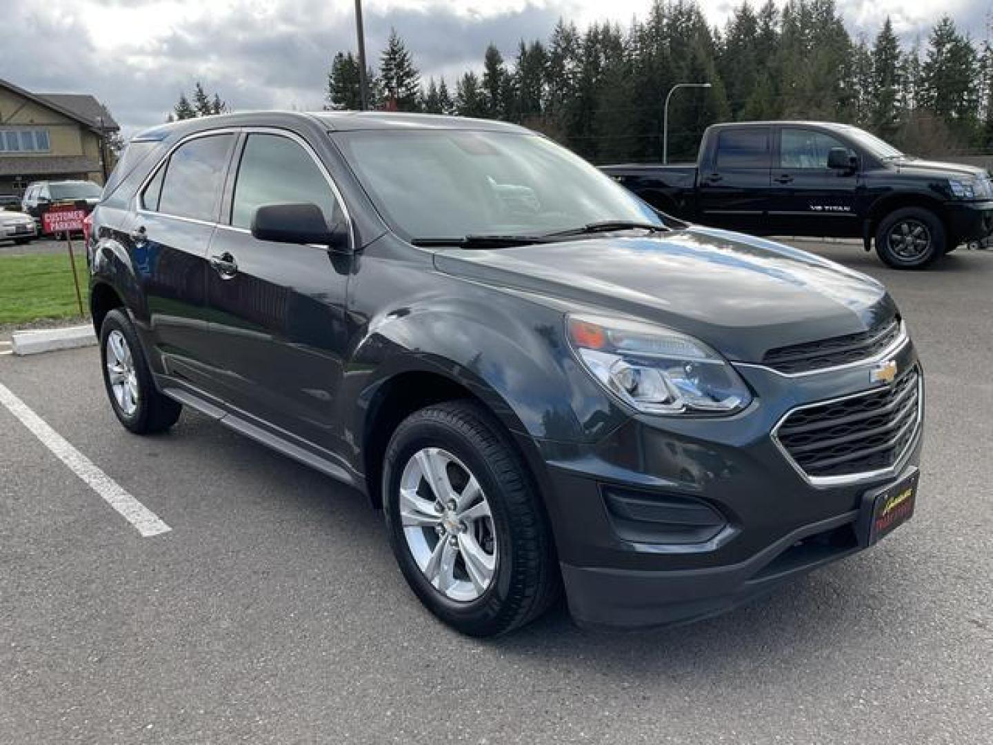 2017 Gray /Black Chevrolet Equinox LS Sport Utility 4D (2GNALBEK5H1) , Auto, 6-Spd w/OD transmission, located at 18001 Kellogg Rd, Saucier, MS, 39574, (228) 832-1441, 39.421459, -76.641457 - Photo#6