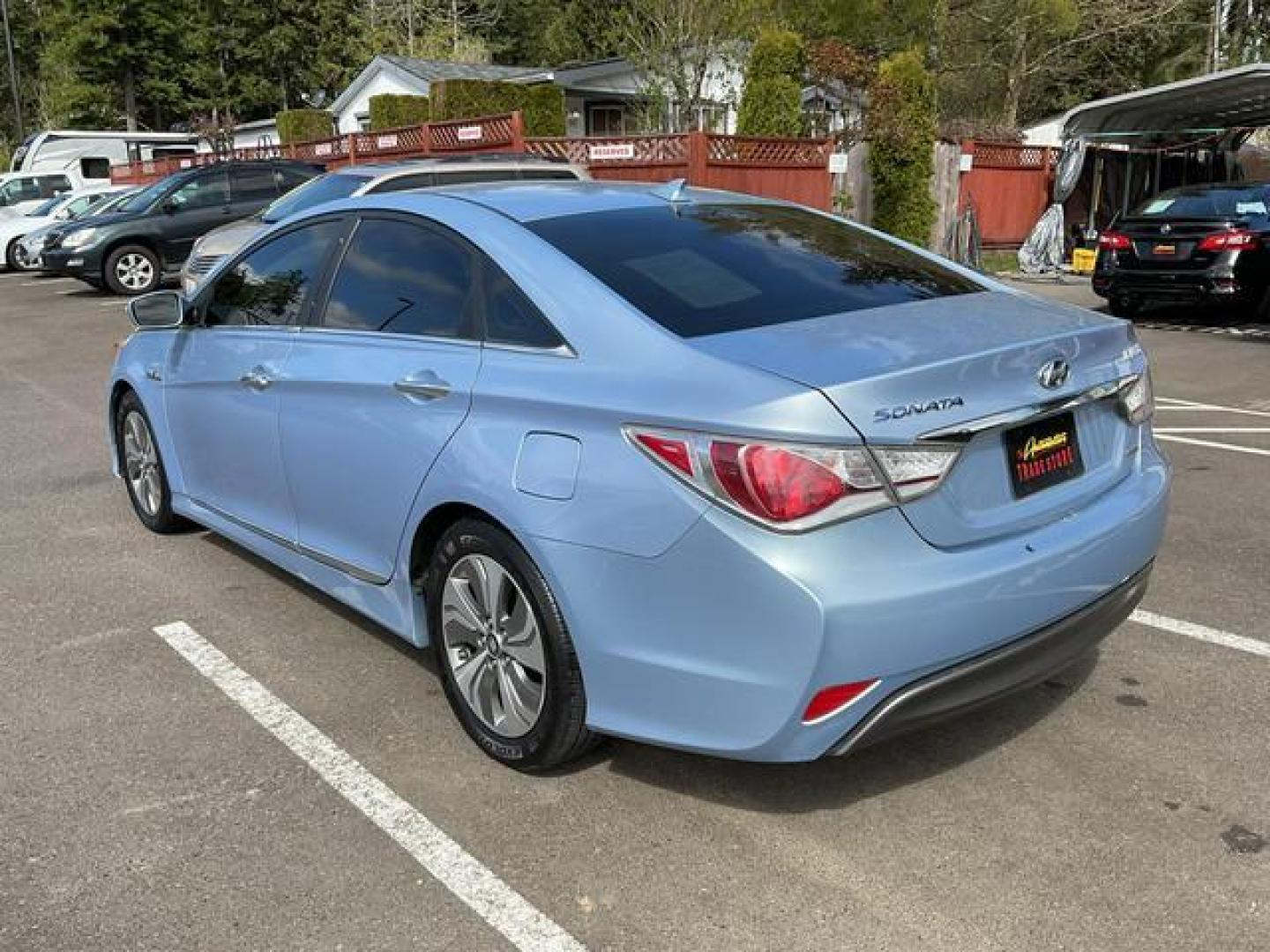 2015 Blue /Gray Hyundai Sonata Hybrid Limited Sedan 4D (KMHEC4A4XFA) , Auto, 6-Spd w/Shiftronic and Drive Mode Select transmission, located at 18001 Kellogg Rd, Saucier, MS, 39574, (228) 832-1441, 39.421459, -76.641457 - Photo#2