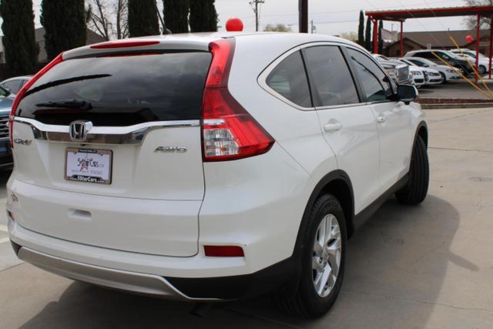 2015 White /Beige Honda CR-V EX Sport Utility 4D (5J6RM4H52FL) , Automatic, CVT transmission, located at 18001 Kellogg Rd, Saucier, MS, 39574, (228) 832-1441, 39.421459, -76.641457 - Photo#1