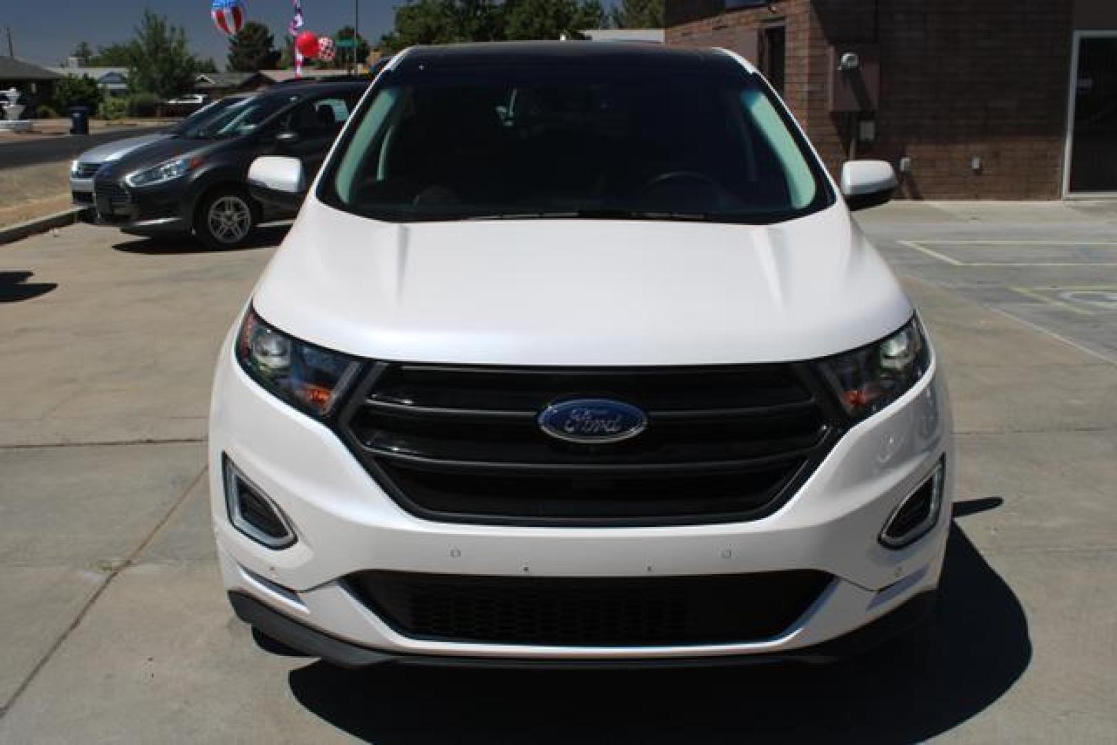 2017 White /Black Ford Edge Sport SUV 4D (2FMPK4AP7HB) , Auto, 6-Spd SelShft transmission, located at 18001 Kellogg Rd, Saucier, MS, 39574, (228) 832-1441, 39.421459, -76.641457 - Photo#16