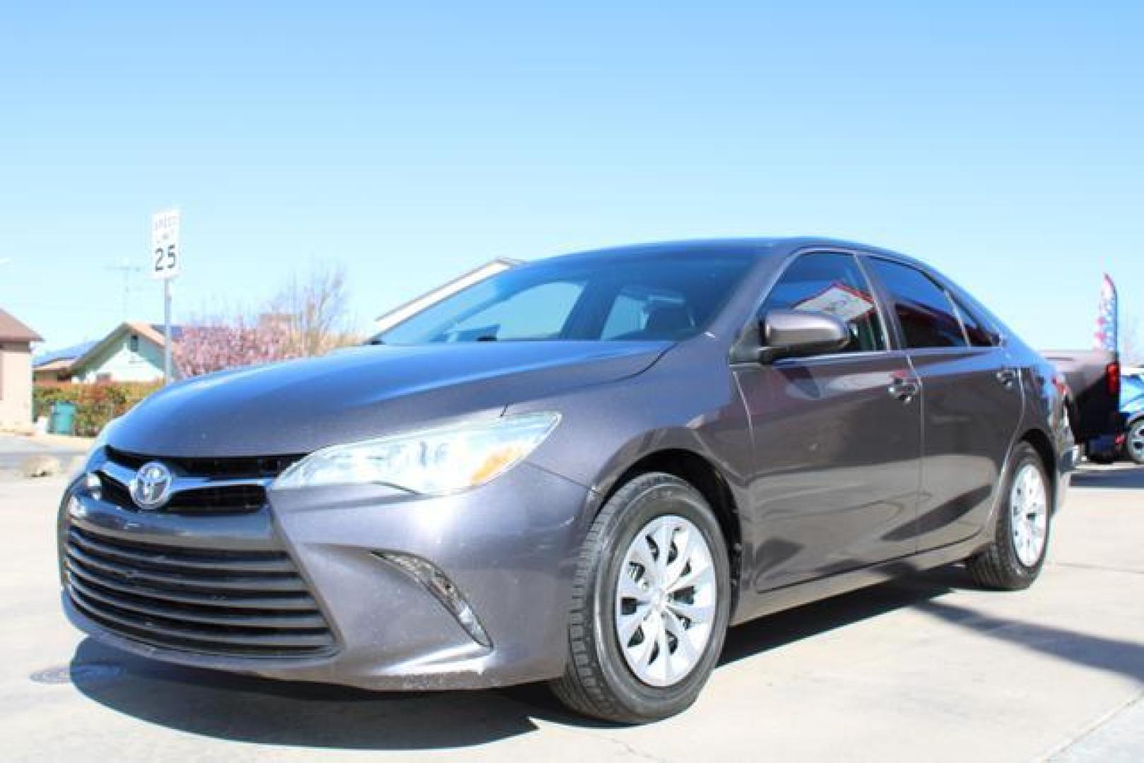 2015 Gray /Gray Toyota Camry LE Sedan 4D (4T1BF1FK1FU) , Automatic, 6-Spd transmission, located at 18001 Kellogg Rd, Saucier, MS, 39574, (228) 832-1441, 39.421459, -76.641457 - ~ TEXT or CALL 928 775 5O6O ~ 5STARCARS .C0M ~** TWO OWNER AZ! ~ GAS SAVER! ~ SUPER NICE SEDAN!** GREAT CONDITION! WELL TAKEN CARE OF! ** Inspected - Tested - Professionally Serviced and Renewed!** READY for MANY MORE Years of Great Service!** Certified AutoCheck w/ No Accidents/No Issues!** 1000 - Photo#3