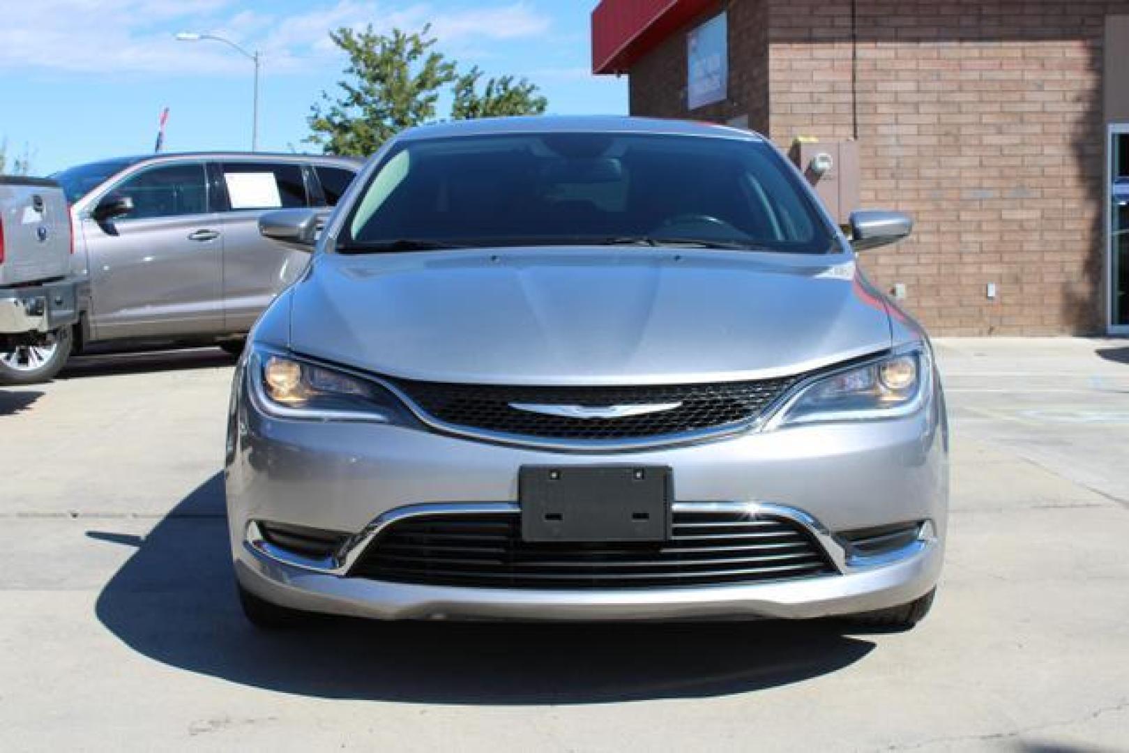 2016 Silver /Black Chrysler 200 Limited Platinum Sedan 4D (1C3CCCAB5GN) , Automatic, 9-Spd transmission, located at 18001 Kellogg Rd, Saucier, MS, 39574, (228) 832-1441, 39.421459, -76.641457 - Photo#16