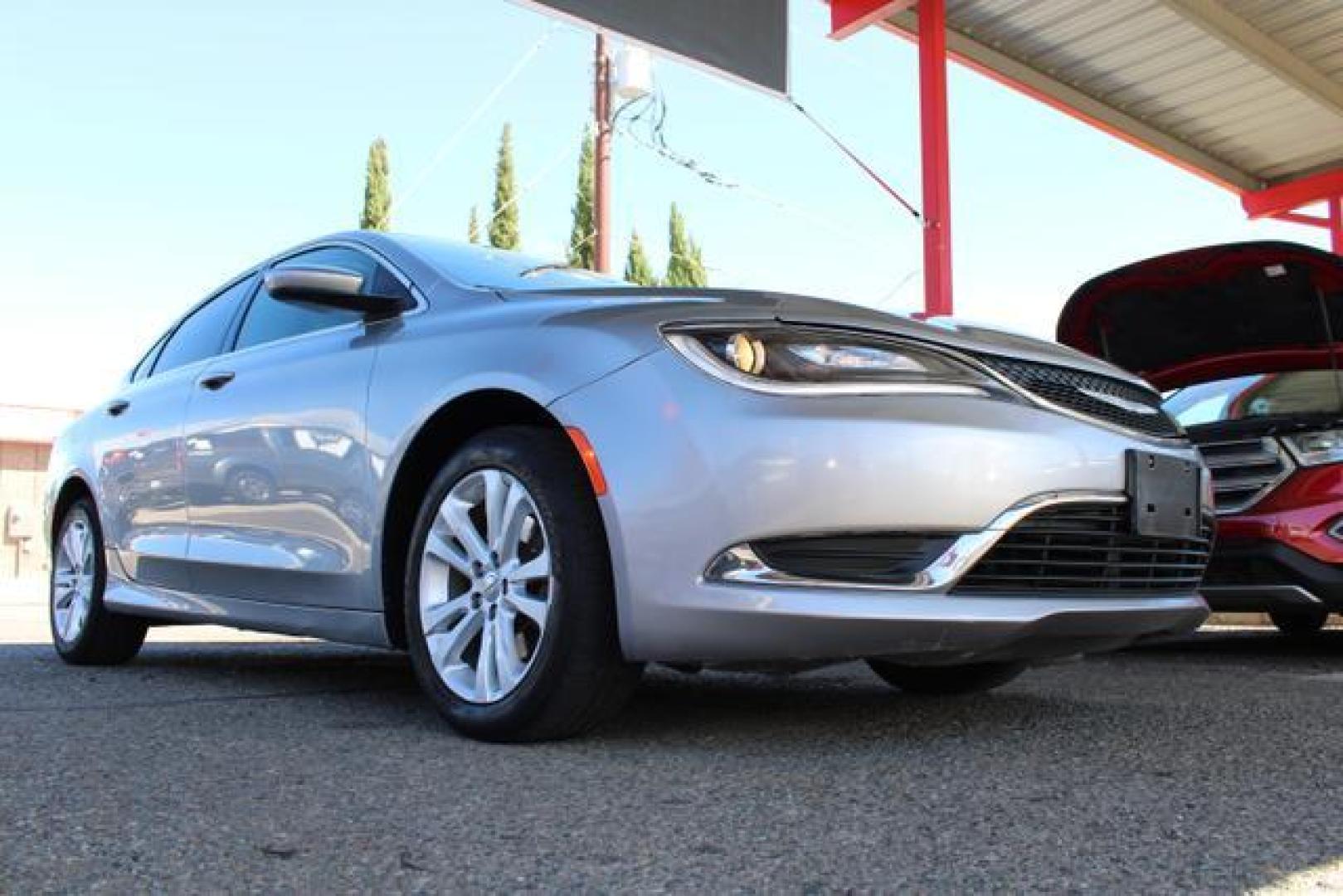 2016 Silver /Black Chrysler 200 Limited Platinum Sedan 4D (1C3CCCAB5GN) , Automatic, 9-Spd transmission, located at 18001 Kellogg Rd, Saucier, MS, 39574, (228) 832-1441, 39.421459, -76.641457 - Photo#25