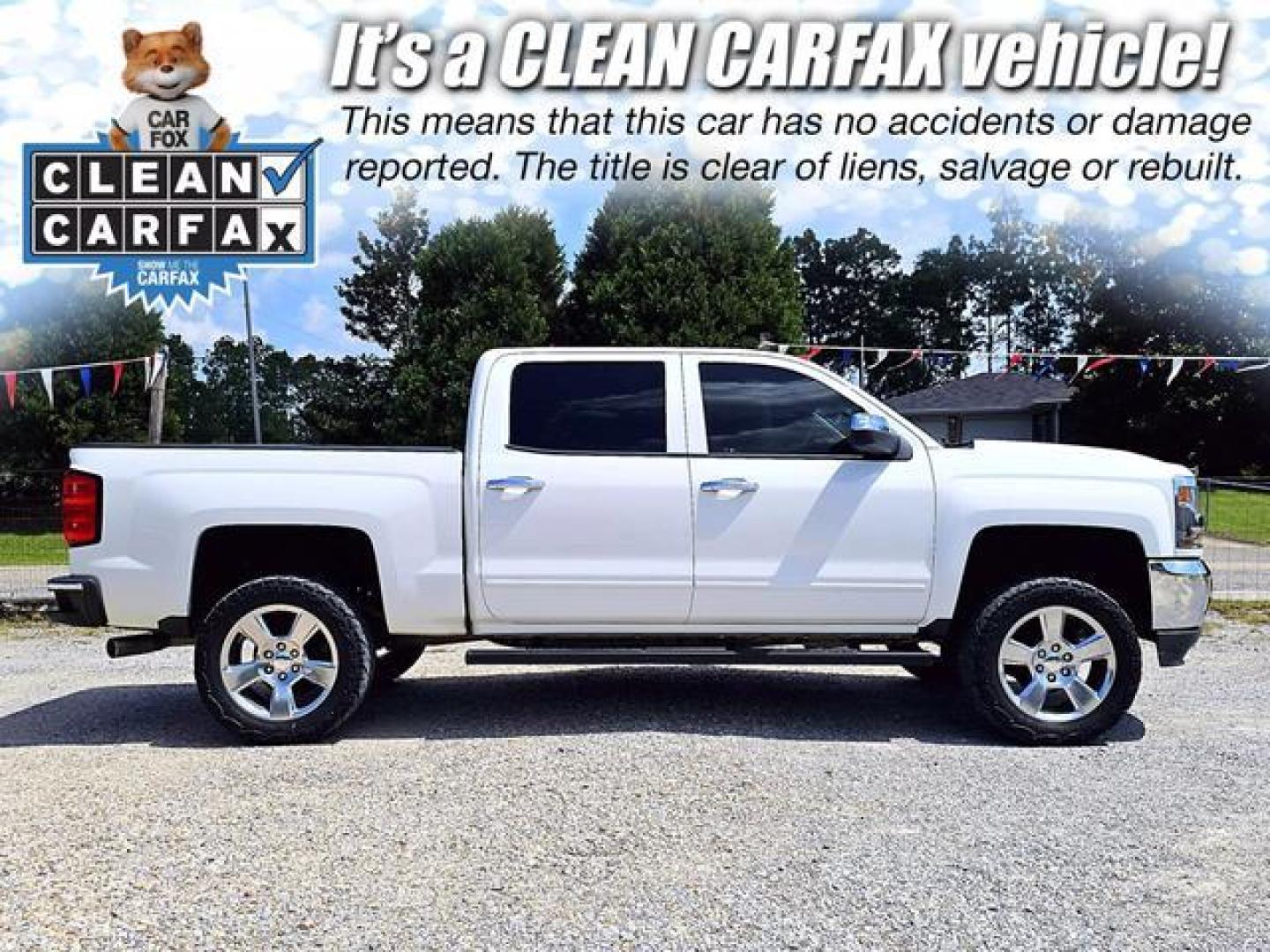 2017 White /Black Chevrolet Silverado 1500 Crew Cab LT Pickup 4D 5 3/4 ft (3GCPCREC3HG) , Auto, 6-Spd HD Overdrive transmission, located at 18001 Kellogg Rd, Saucier, MS, 39574, (228) 832-1441, 139.421463, -76.641457 - Photo#3