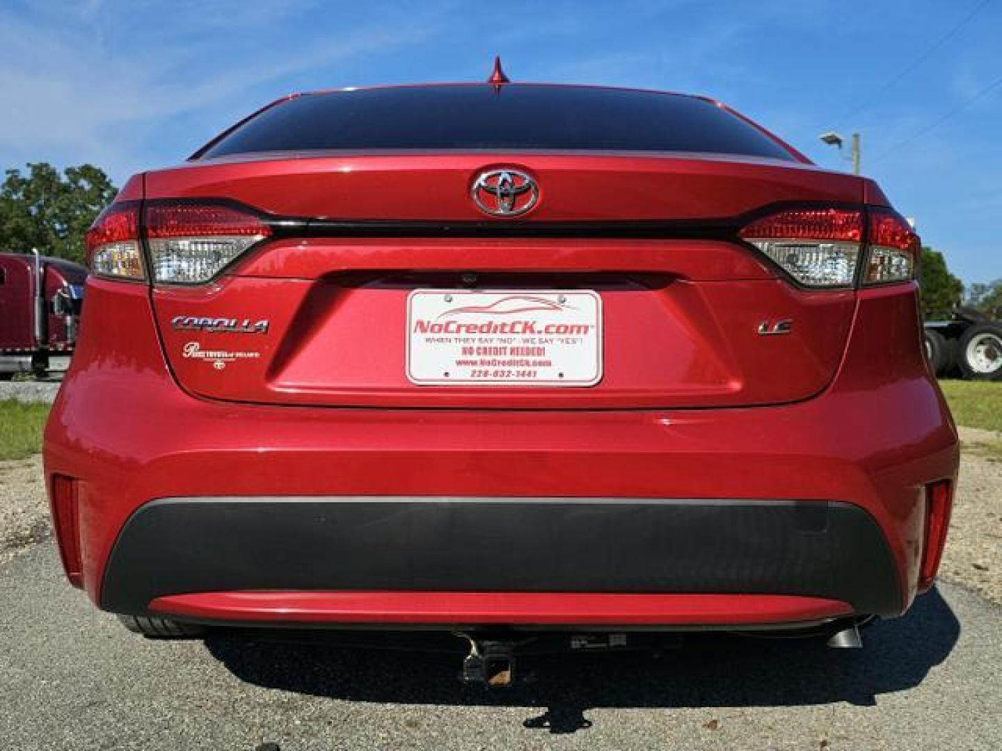 2020 Toyota Corolla LE Sedan 4D (JTDEPRAE3LJ) , Automatic, CVTi-S transmission, located at 18001 Kellogg Rd, Saucier, MS, 39574, (228) 832-1441, 139.421463, -76.641457 - Photo#10