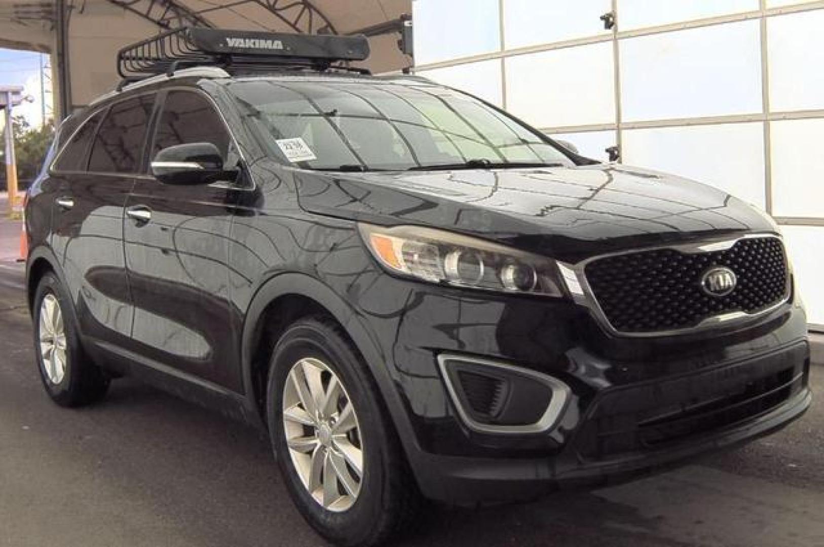 2017 Kia Sorento LX Sport Utility 4D (5XYPG4A30HG) , Auto, 6-Spd OD Sptmatc transmission, located at 18001 Kellogg Rd, Saucier, MS, 39574, (228) 832-1441, 139.421463, -76.641457 - Photo#1