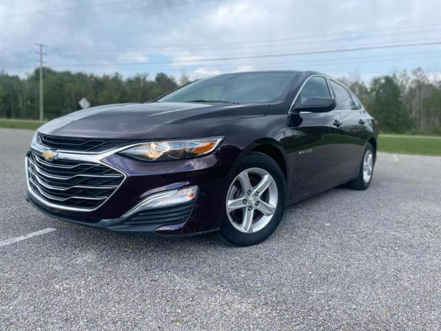 2021 Chevrolet Malibu LS Sedan 4D (1G1ZB5ST4MF) , Automatic, CVT transmission, located at 18001 Kellogg Rd, Saucier, MS, 39574, (228) 832-1441, 139.421463, -76.641457 - Photo#2