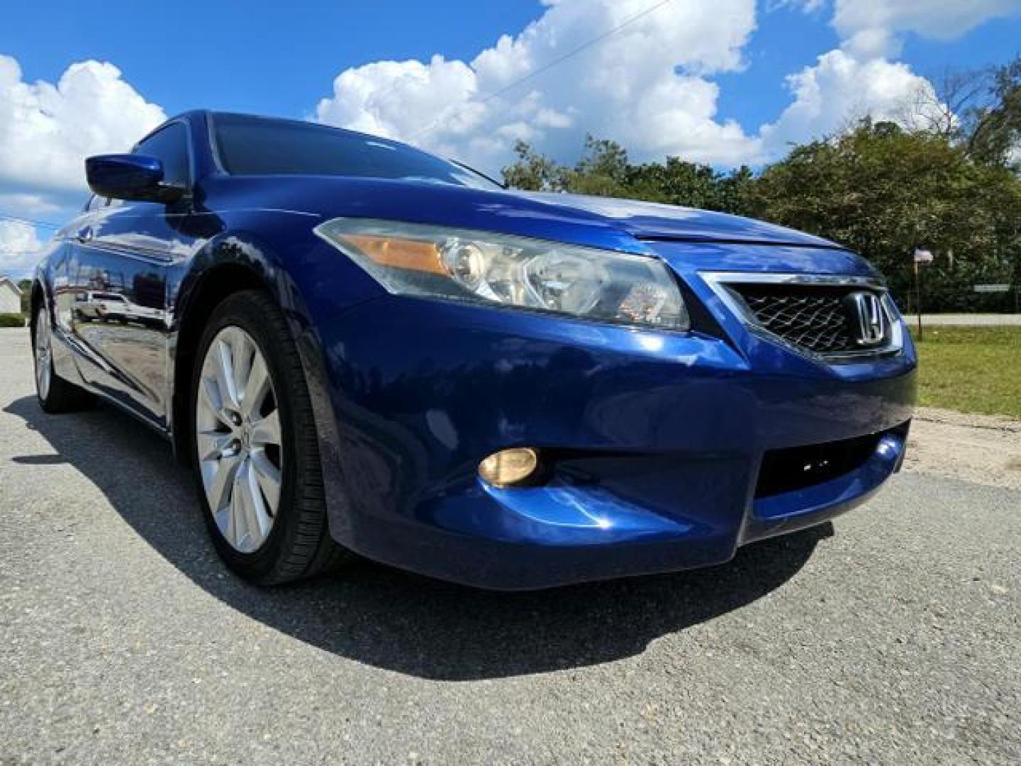 2008 Honda Accord EX-L Coupe 2D (1HGCS22888A) , Auto, 5-Spd Overdrive transmission, located at 18001 Kellogg Rd, Saucier, MS, 39574, (228) 832-1441, 139.421463, -76.641457 - Photo#0