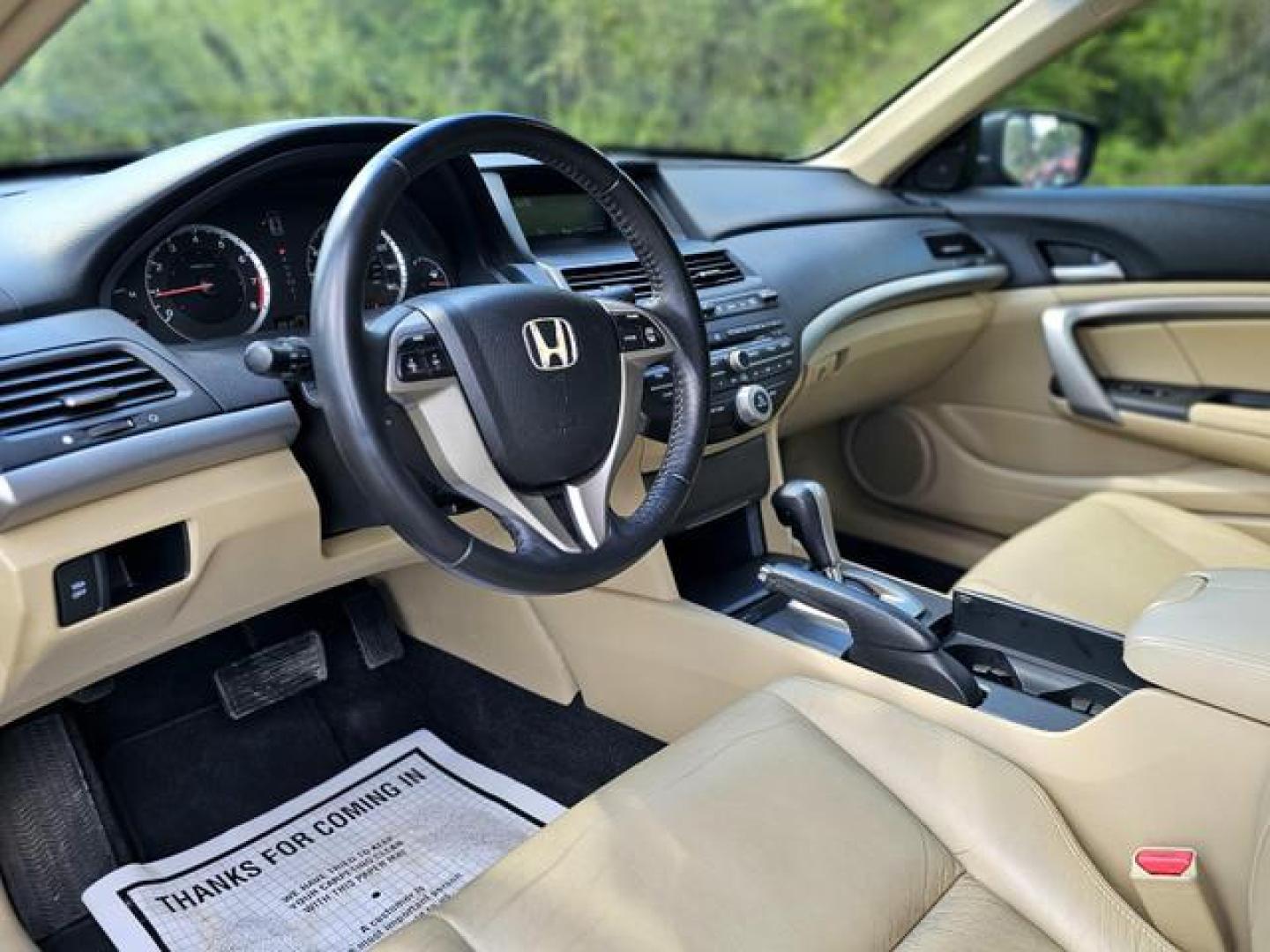 2008 Honda Accord EX-L Coupe 2D (1HGCS22888A) , Auto, 5-Spd Overdrive transmission, located at 18001 Kellogg Rd, Saucier, MS, 39574, (228) 832-1441, 139.421463, -76.641457 - Photo#6