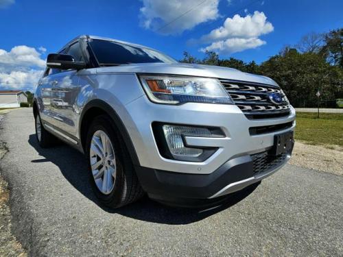 2017 Ford Explorer XLT Sport Utility 4D