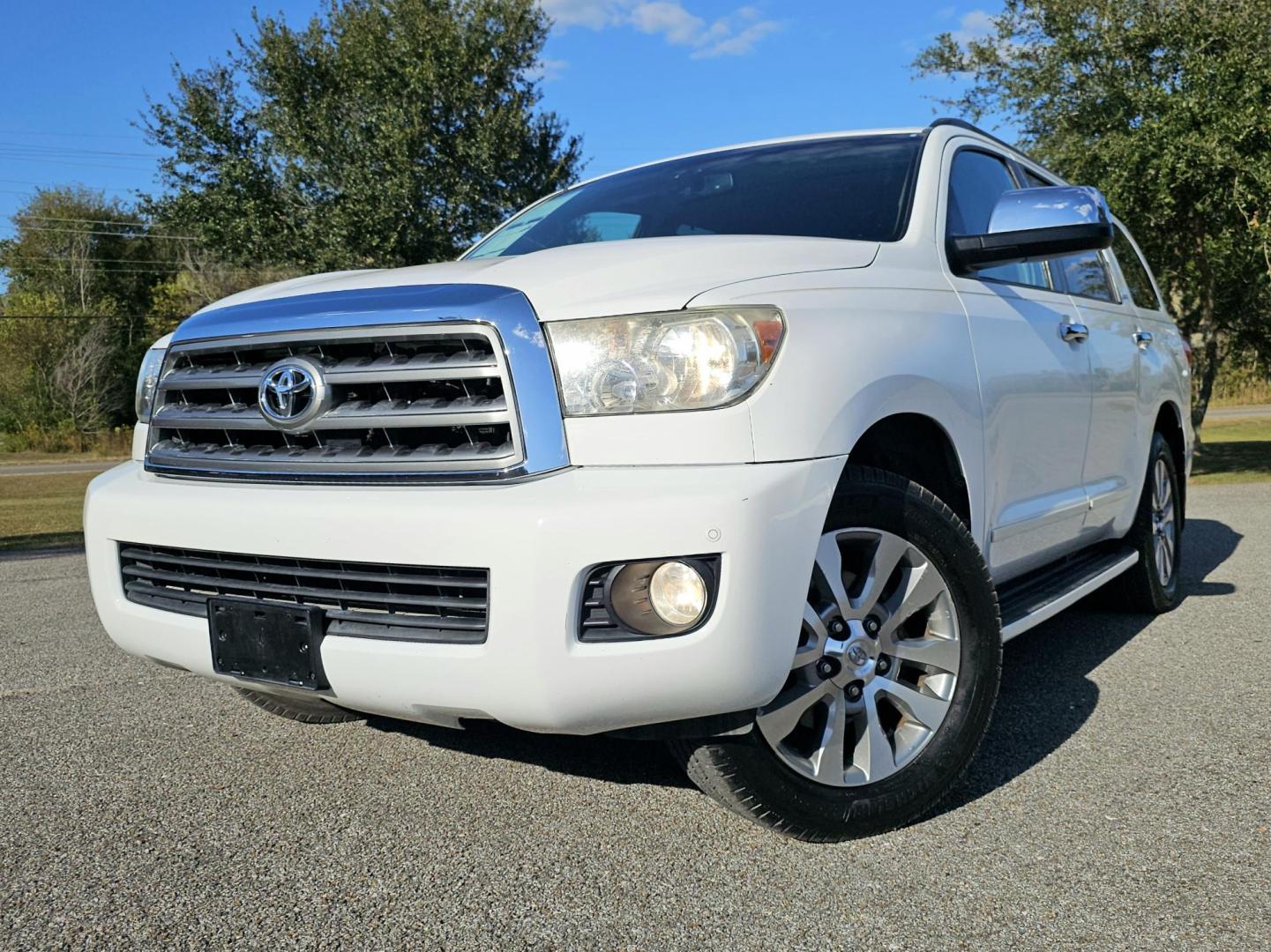 2008 White /TAN Toyota Sequoia Limited Sport Utility 4D (5TDZY68A08S) , Automatic, 6-Spd w/Overdrive transmission, located at 18001 Kellogg Rd, Saucier, MS, 39574, (228) 832-1441, 139.421463, -76.641457 - NO CREDIT CHECK * NO TURN DOWN'S **2008 Toyota Sequoia Limited Sport Utility 4D **Bad Credit No Problem!*** No Credit No Problem*** Repossession No Problem***Taxes and Tags Included*** $2,800 DOWN cash or trade* LOW MILES 141,961 *FREE 12 Months Dealer Limited Warranty Service Contract***FREE - Photo#2