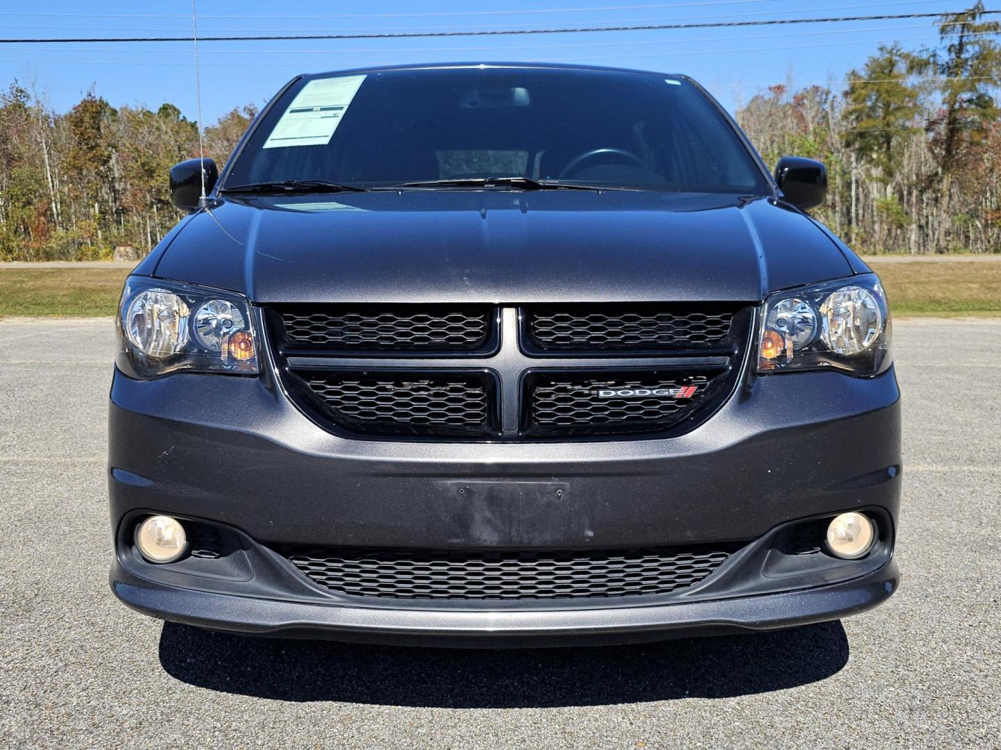 2019 Grey /BLACK Dodge Grand Caravan SE Plus (2C4RDGBG4KR) with an 3.6L V6 DOHC 24V engine, 6A transmission, located at 18001 Kellogg Rd, Saucier, MS, 39574, (228) 832-1441, 139.421463, -76.641457 - Photo#1