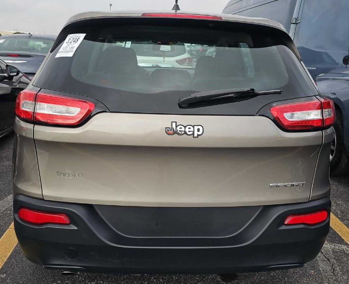 2017 SILVER BRONZE /BAIGE Jeep Cherokee Sport FWD (1C4PJLAB8HW) with an 2.4L L4 DOHC 16V engine, 9A transmission, located at 18001 Kellogg Rd, Saucier, MS, 39574, (228) 832-1441, 139.421463, -76.641457 - E-Z FINANCING!! 2017 Jeep Cherokee Sport LIMITED ~ GREAT FUEL ECONOMY! 1-Owner! Well Maintained, CARFAX APPROVED, LOW DOWN PAYMENT, SKIP YOUR FIRST PAYMENT, IRON CLAD Warranty, AND MUCH MORE !! We have ALL TYPES OF FINANCING OPTIONS! This Books out for $12,940 - Buy it today for only $10,989 !! - Photo#9