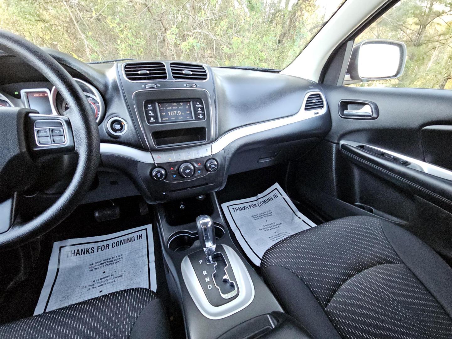 2018 SILVER /GRAY/BLACK Dodge Journey SXT (3C4PDCBG9JT) with an 3.6L V6 DOHC 24V engine, 4A transmission, located at 18001 Kellogg Rd, Saucier, MS, 39574, (228) 832-1441, 139.421463, -76.641457 - Photo#14