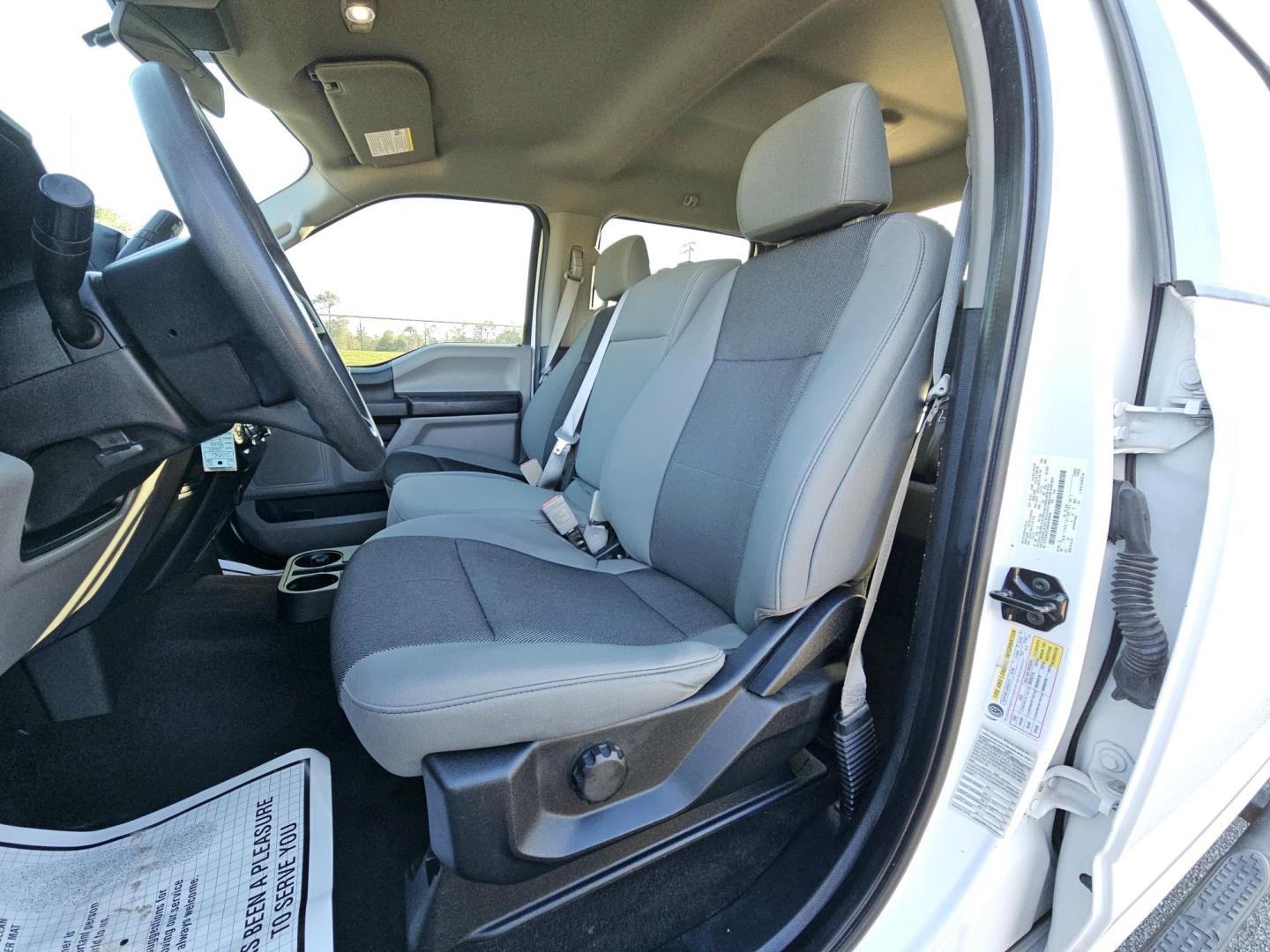 2019 White Ford F-150 XL (1FTEW1C5XKK) with an 5.0L V8 OHV 32V engine, 6A transmission, located at 18001 Kellogg Rd, Saucier, MS, 39574, (228) 832-1441, 139.421463, -76.641457 - 2019 Ford F-150 XL 4DR SUPERCREW, Back-up Camera, Integrated Turn Signal Mirrors, Satellite Radio, Bluetooth Connection, Privacy Glass, Smart Device Integration, Fog Lamps, Rear Parking Aid, Tire Pressure Monitor, Towing Package, Keyless Entry, Trailer Hitch, SuperCrew Cab, Side Airbags. Re - Photo#13