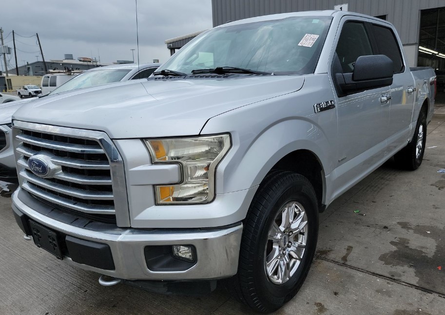 photo of 2016 Ford F-150 XLT SUPERCREW 6.5-FT. BED 4WD